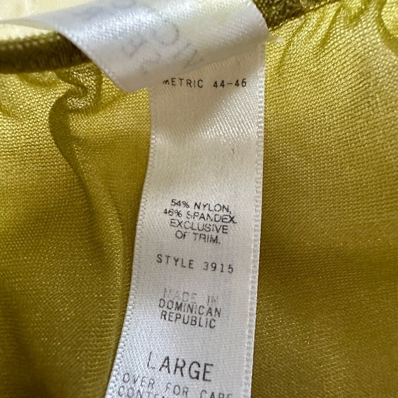 Vintage ‘97s Victoria's Secret Moss Green Briefs - Picture 6 of 7